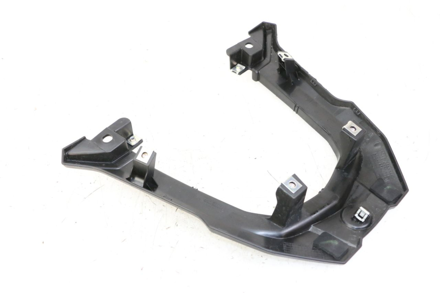 photo de REAR UPPER MIDDLE PANEL YAMAHA TRACER 7 700 (2020 - 2024) - Alternative perspective