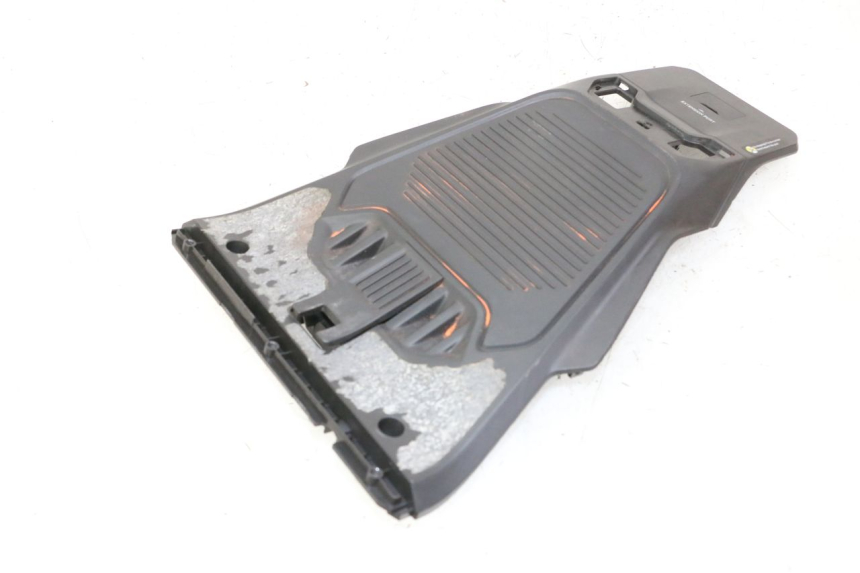 photo de REAR UPPER MIDDLE PANEL SEGWAY NINEBOT ZT3 PRO 1 - Component detail