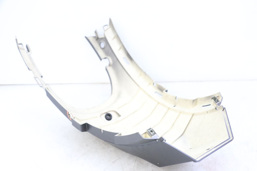 photo de REAR MIDDLE PANEL JM MOTORS VX 125 (2022 - 2025) - Alternative perspective