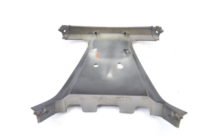 photo de REAR FAIRING JUNCTION YAMAHA XMAX X-MAX 125 (2006 - 2009) - Checked used part