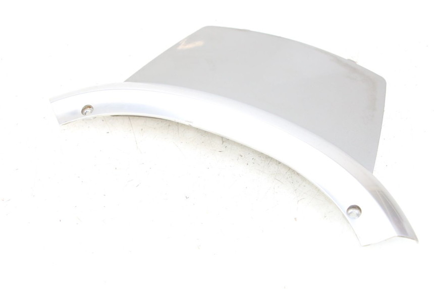 photo de REAR FAIRING JUNCTION PIAGGIO X10 125 (2012 - 2017) - Technical close-up