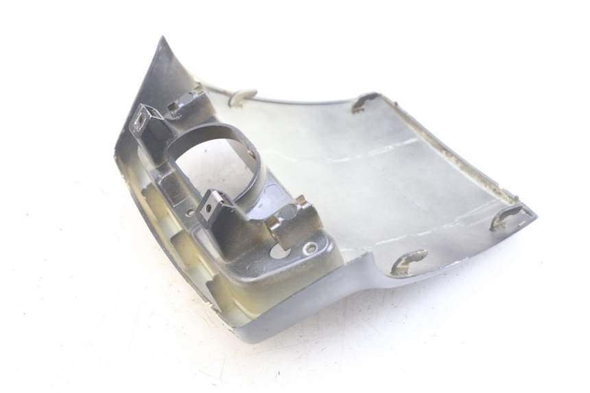 photo de REAR FAIRING JUNCTION PIAGGIO X9 125 (2000 - 2003) - Component detail