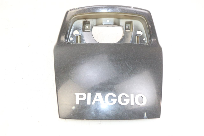 photo de REAR FAIRING JUNCTION PIAGGIO X9 125 (2000 - 2003) - Fixing points details