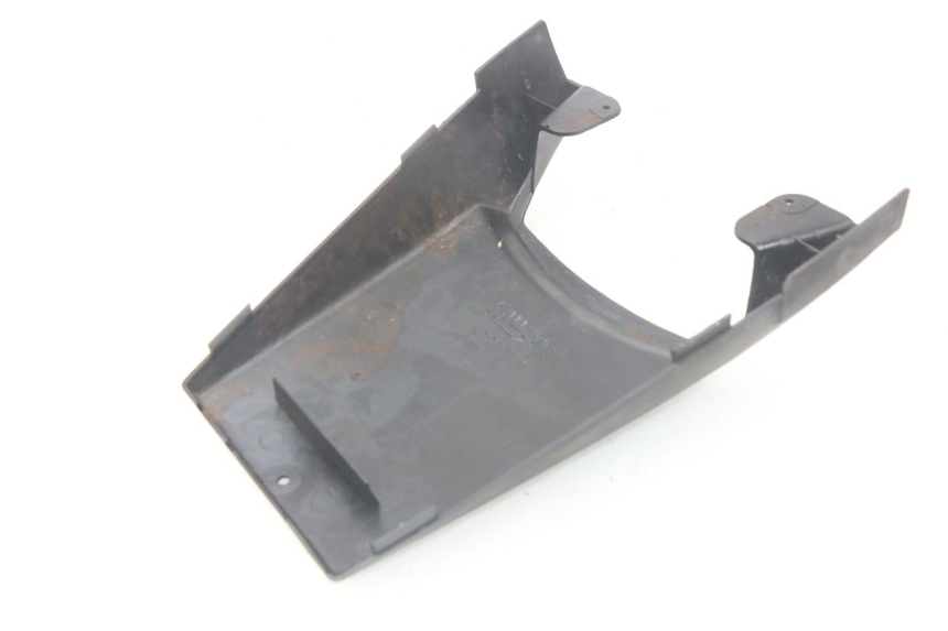 photo de REAR FAIRING JUNCTION SUZUKI XF FREEWIND 650 (1997 - 2003) - Component detail