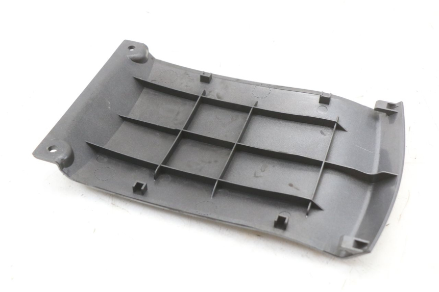 photo de REAR MIDDLE PANEL YAMAHA XJ600 XJ DIVERSION 600 (1992 - 1997) - Component detail