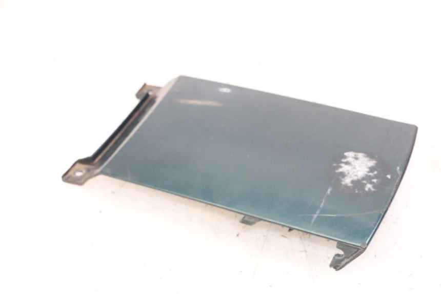 photo de REAR MIDDLE PANEL YAMAHA XJN DIVERSION 600 (2000 - 2003) - Component detail