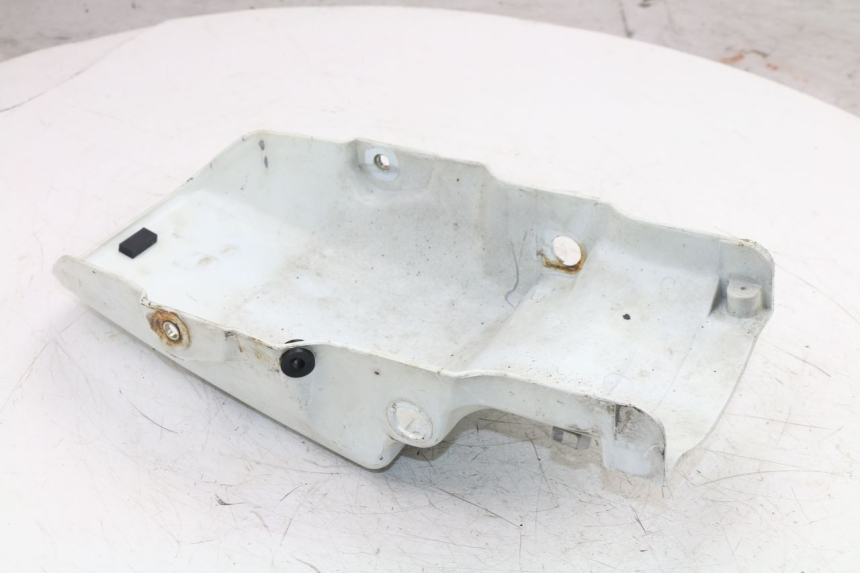 photo de REAR MIDDLE PANEL HONDA XLV TRANSALP 600 (1987 - 1990) - Alternative perspective