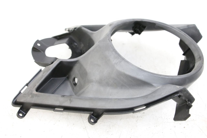 photo de FRONT MIDDLE PANEL YAMAHA BW'S BWS 125 (2010 - 2013) - Technical close-up