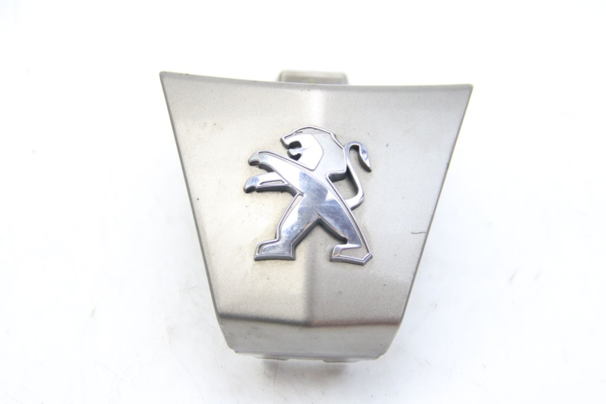 photo de FRONT FAIRING JUNCTION PEUGEOT CITYSTAR 125 (2011 - 2017) - Zoom on usage condition