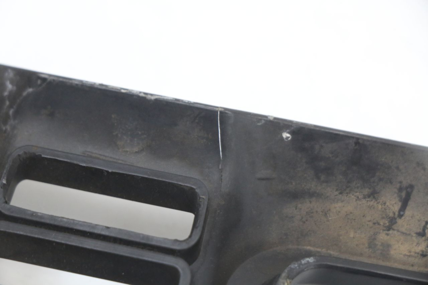 photo de FRONT MIDDLE PANEL LONGJIA EASY MAX 125 (2020 - 2024) - Zoom on usage condition