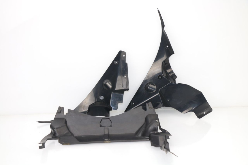 photo de FRONT FAIRING JUNCTION YAMAHA FJR ABS 1300 (2006 - 2012) - Main view