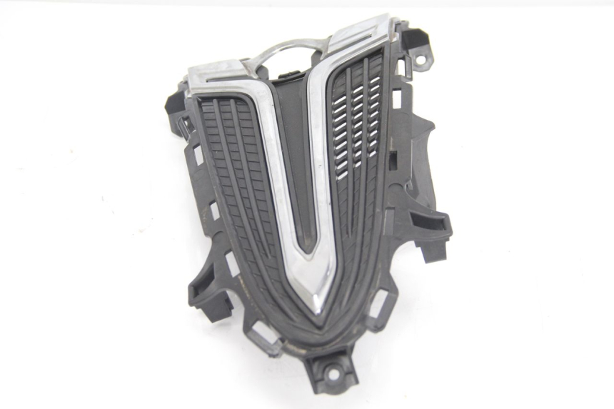 photo de FRONT MIDDLE PANEL MBK FLIPPER 115 (2013 - 2017) - Fixing points details