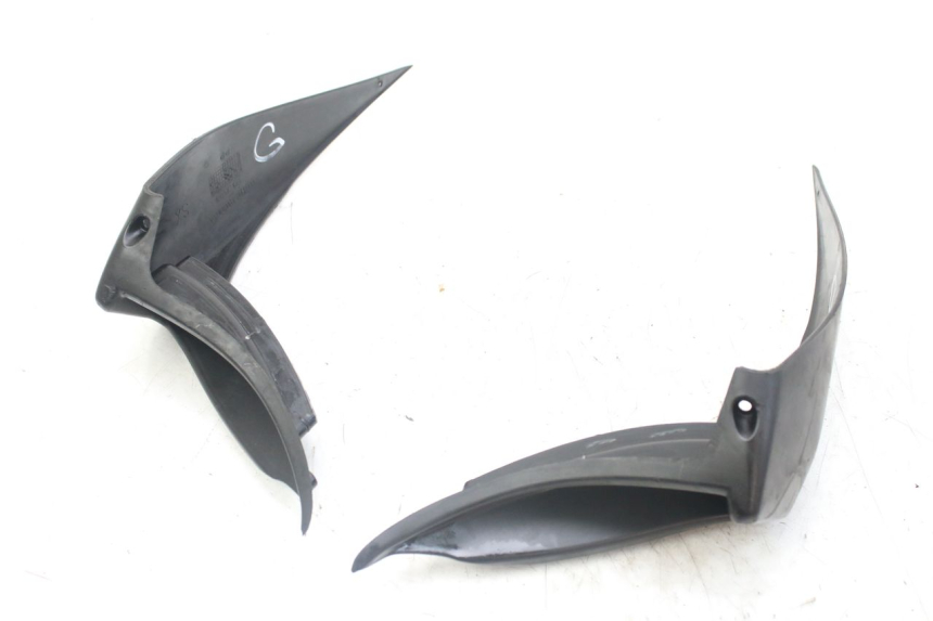photo de FRONT FAIRING JUNCTION DERBI GPR 50 (2004 - 2009) - Main view