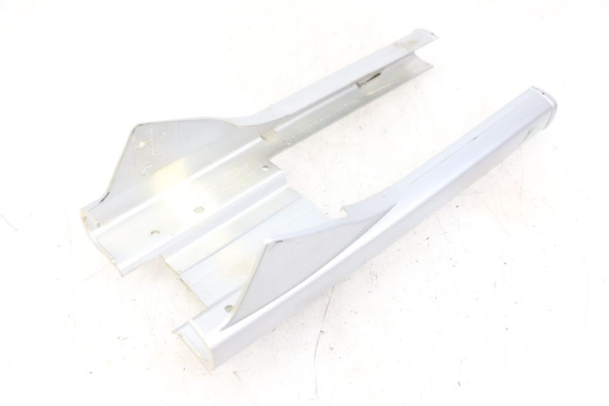 photo de LOWER FRONT FAIRING JUNCTION PEUGEOT 103 VOGUE VS2 50 (2004 - 2017) - Alternative perspective