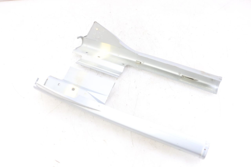 photo de LOWER FRONT FAIRING JUNCTION PEUGEOT 103 VOGUE VS2 50 (2004 - 2017) - Product overview