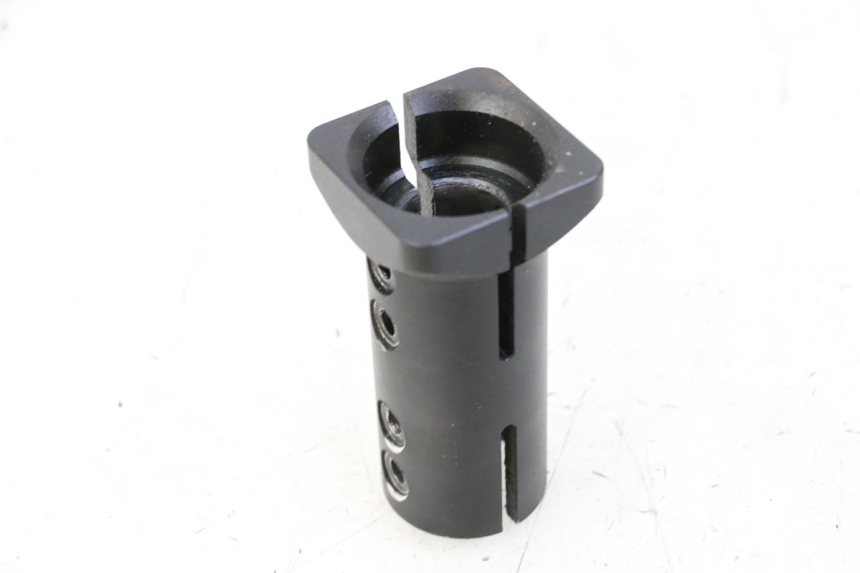 photo de FRONT LOWER FAIRING JOINING PIECE DUALTRON AMINIA 1 - Component detail