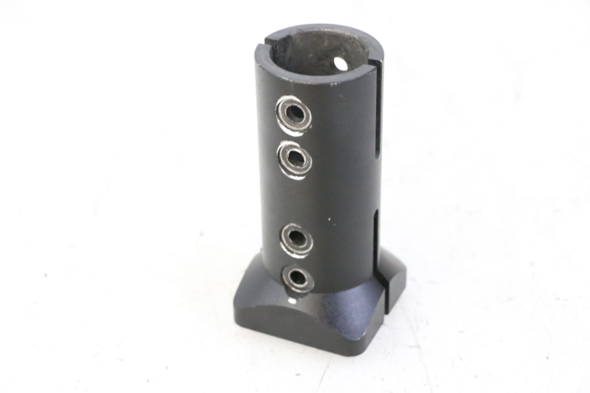 photo de FRONT LOWER FAIRING JOINING PIECE DUALTRON AMINIA 1 - Zoom on usage condition