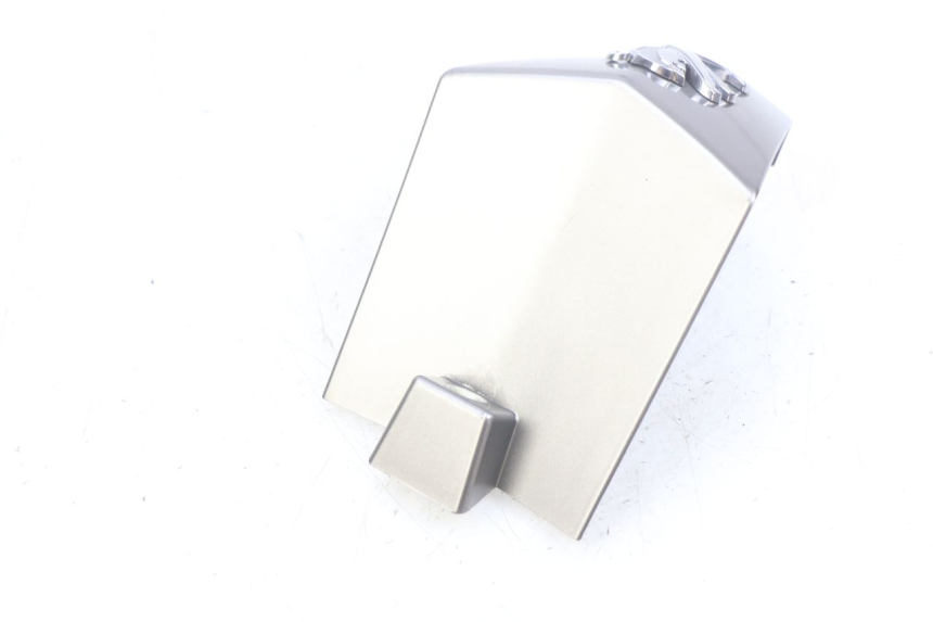 photo de LOWER FRONT FAIRING JUNCTION PEUGEOT CITYSTAR AIR 125 (2014 - 2017) - Alternative perspective