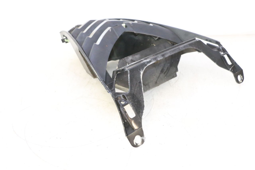 photo de FRONT MIDDLE PANEL PEUGEOT CITYSTAR 125 (2011 - 2017) - Surface and material condition