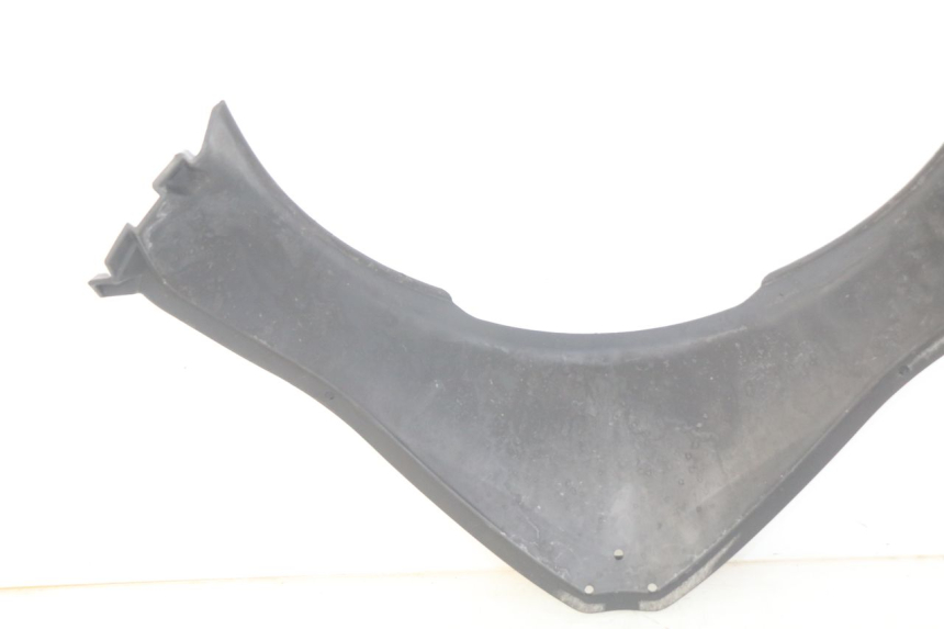 photo de LOWER FRONT FAIRING JUNCTION KYMCO DINK STREET 125 (2009 - 2014) - Technical close-up