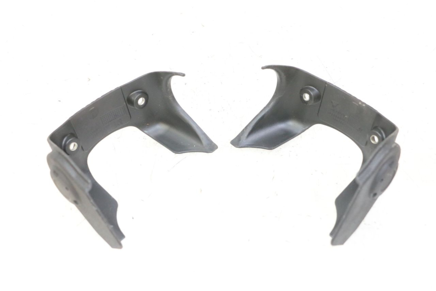 photo de FRONT MIDDLE PANEL PIAGGIO IE MP3 YOURBAN 300 (2011 - 2016) - Component detail