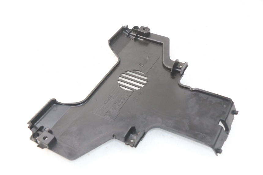 photo de FRONT MIDDLE PANEL PIAGGIO MP3 HPE 500 (2019 - 2022) - Component detail