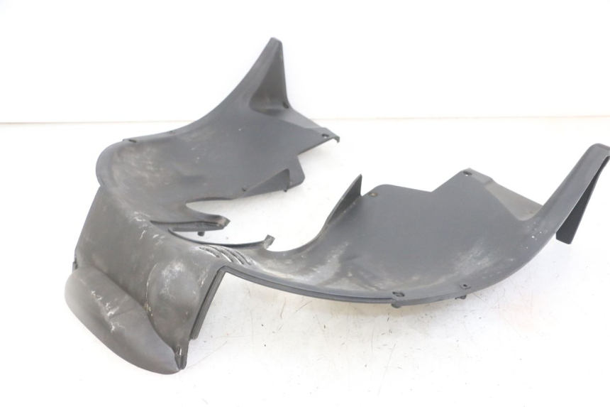 photo de LOWER FRONT FAIRING JUNCTION PIAGGIO MP3 LT 300 (2010 - 2016) - Fixing points details