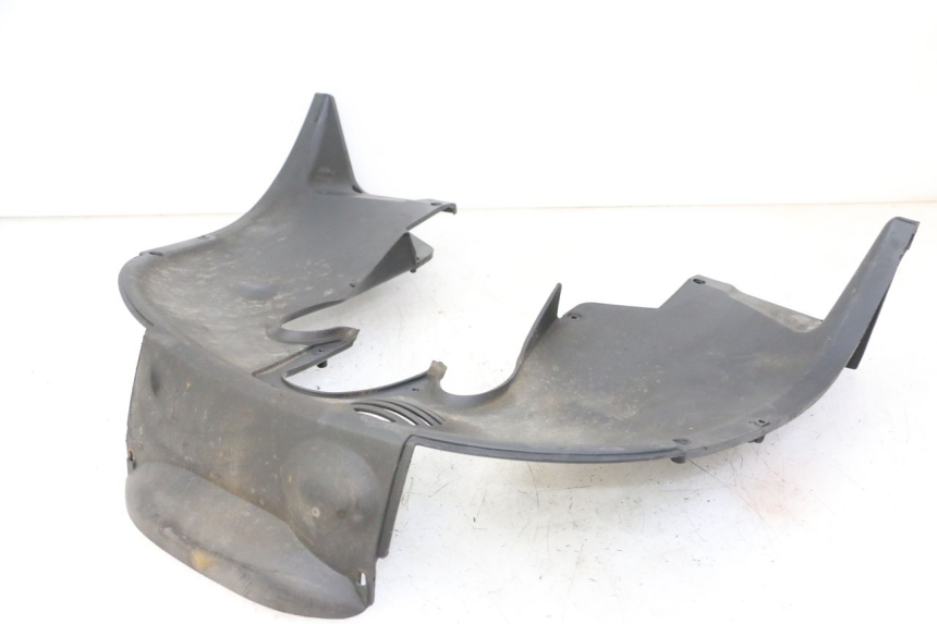 photo de LOWER FRONT FAIRING JUNCTION PIAGGIO MP3 LT 300 (2010 - 2016) - Fixing points details