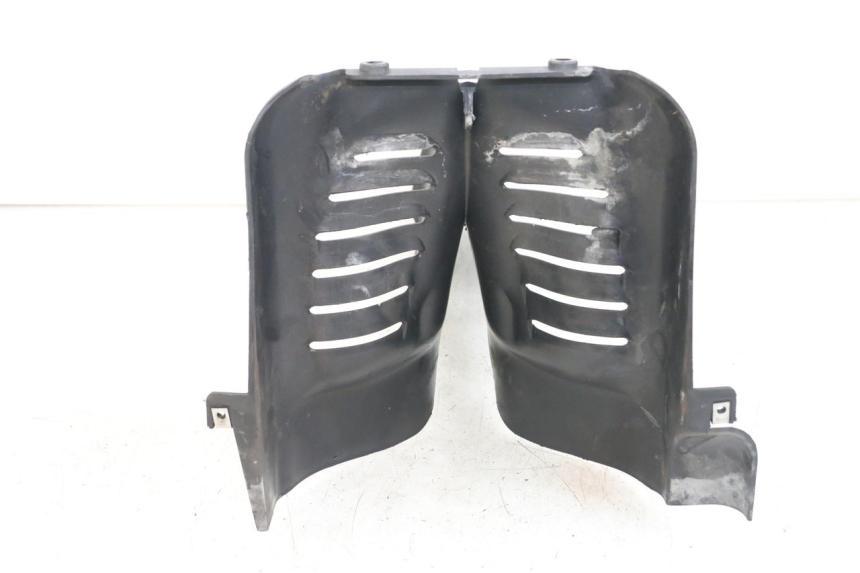 photo de FRONT MIDDLE PANEL PIAGGIO MP3 125 (2006 - 2014) - Alternative perspective