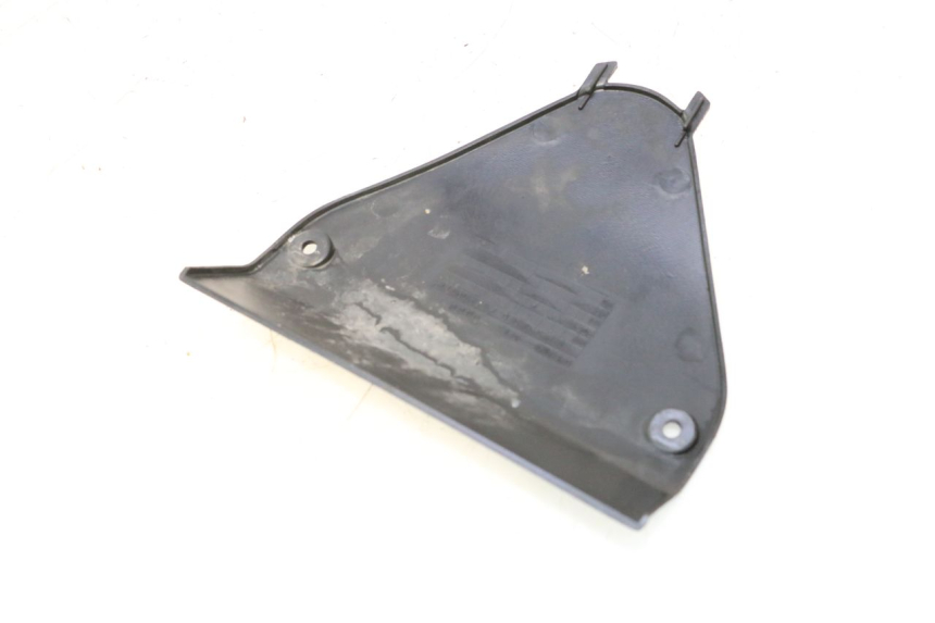 photo de FRONT MIDDLE PANEL HONDA ST PAN EUROPEAN 1100 (1990 - 2002) - Zoom on usage condition