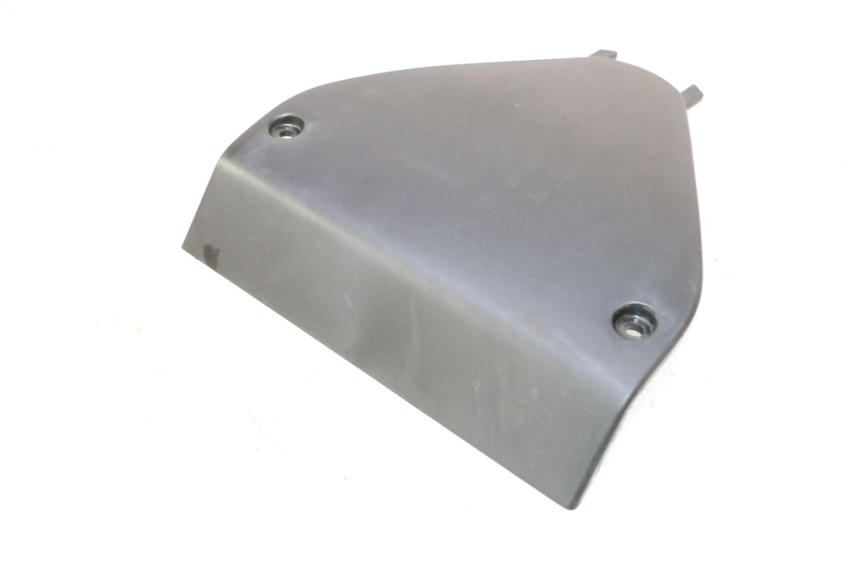 photo de FRONT MIDDLE PANEL HONDA ST PAN EUROPEAN 1100 (1990 - 2002) - Alternative perspective