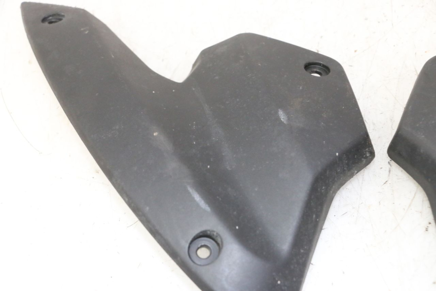 photo de FRONT MIDDLE PANEL PEUGEOT STREETZONE I NAKED 2T 50 (2018 - 2020) - Zoom on usage condition