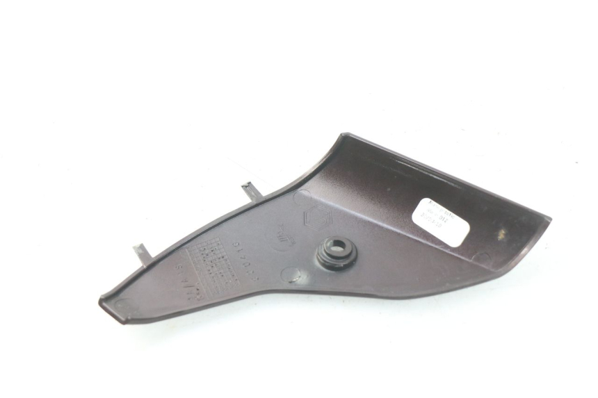 photo de FRONT MIDDLE PANEL PIAGGIO VESPA LX IE 125 (2010 - 2012) - Component detail