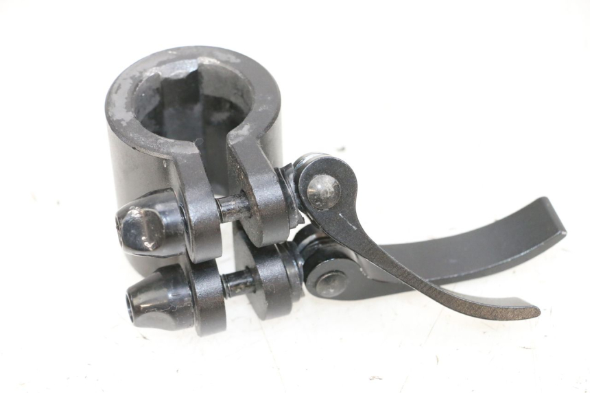 photo de FRONT MIDDLE PANEL DUALTRON VICTOR LIMITED 1 - Component detail