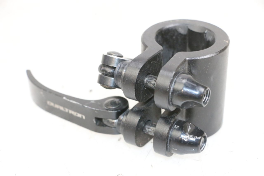 photo de FRONT MIDDLE PANEL DUALTRON VICTOR LIMITED 1 - Technical close-up