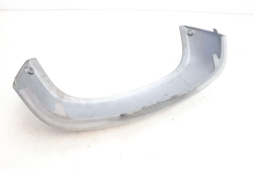 photo de FRONT MIDDLE PANEL PIAGGIO X9 AMALFI 180 (2000 - 2003) - Fixing points details