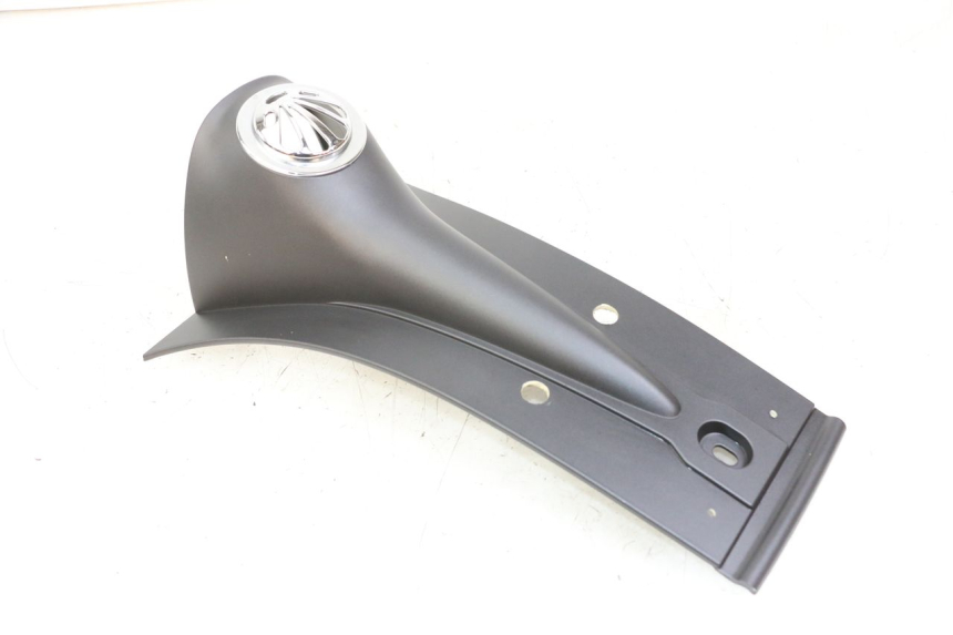 photo de FRONT MIDDLE PANEL JM MOTORS VX 125 (2022 - 2025) - Product overview