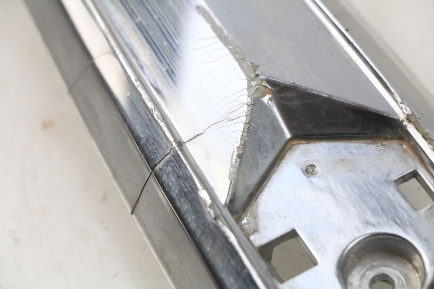 photo de FRONT FAIRING JUNCTION PIAGGIO LIBERTY IGET 4T 50 (2015 - 2020) - Alternative perspective