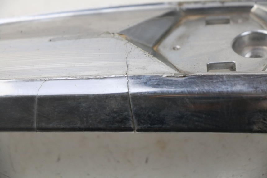 photo de FRONT FAIRING JUNCTION PIAGGIO LIBERTY IGET 4T 50 (2015 - 2020) - Technical close-up