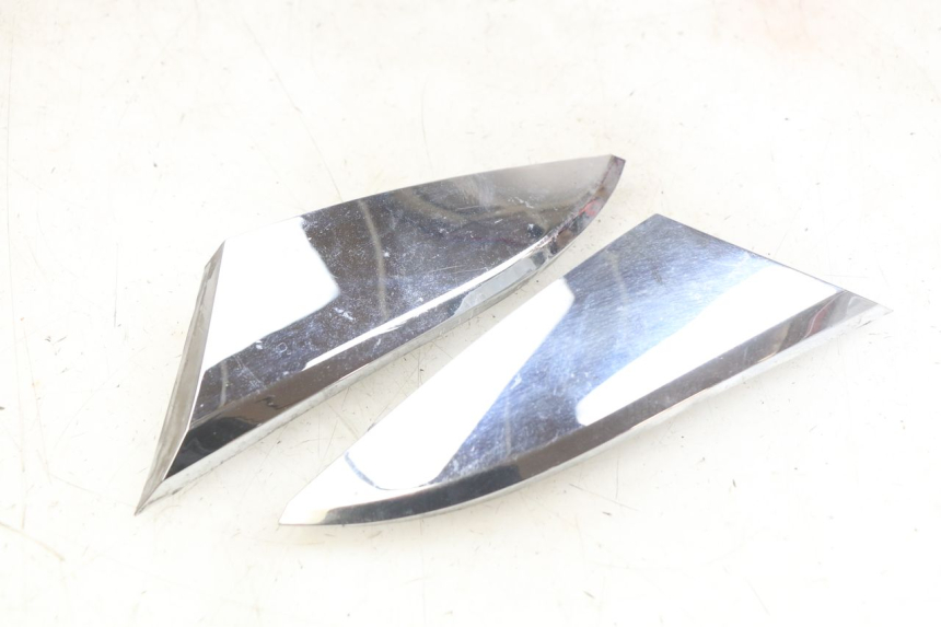 photo de FRONT FAIRING JUNCTION SYM MIO 50 (2011 - 2017) - Main view