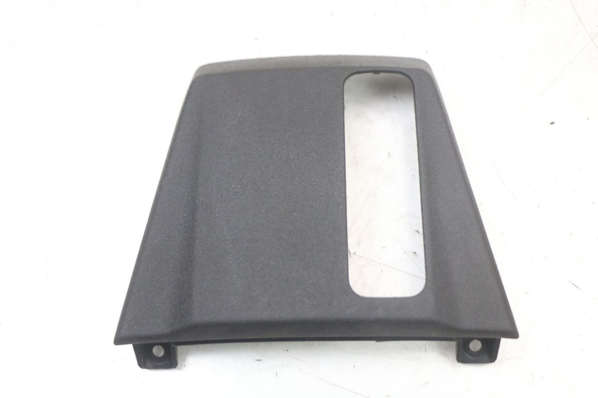 photo de FRONT MIDDLE PANEL PIAGGIO MP3 HPE 350 (2018 - 2020) - Component detail