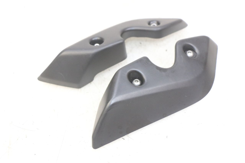 photo de FRONT FAIRING JUNCTION YAMAHA MT ABS 125 (2014 - 2018) - Main view