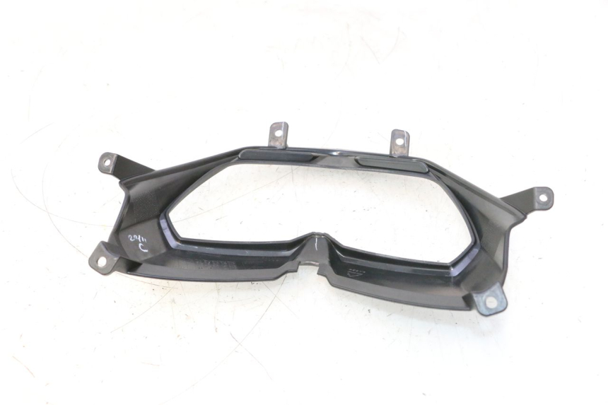 photo de FRONT FAIRING JUNCTION PIAGGIO NEW TYPHOON 50 (2018 - 2021) - Zoom on usage condition