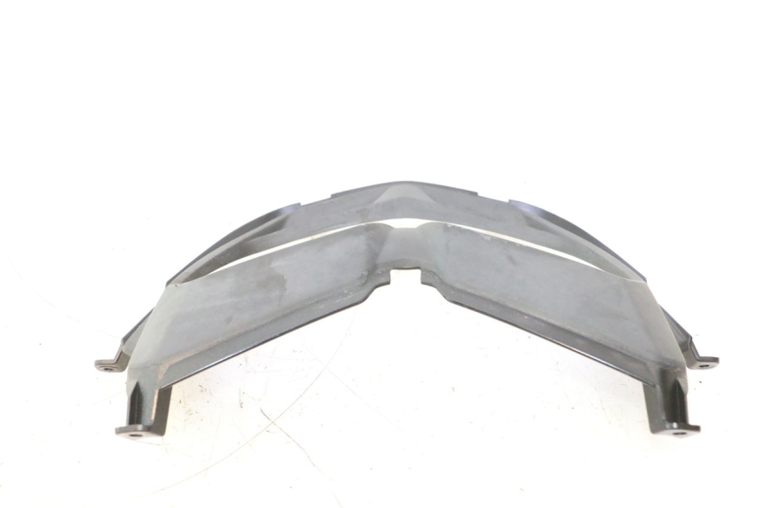 photo de FRONT FAIRING JUNCTION PIAGGIO NEW TYPHOON 50 (2018 - 2021) - Zoom on usage condition