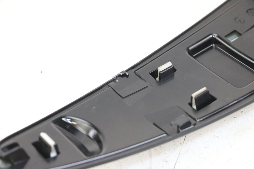 photo de FRONT MIDDLE PANEL PIAGGIO LIBERTY IGET 4T 50 (2021 - 2025) - Component detail