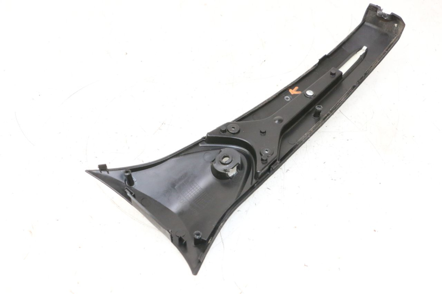 photo de FRONT MIDDLE PANEL JM MOTORS SANTANA 50 (2014 - 2023) - Technical close-up