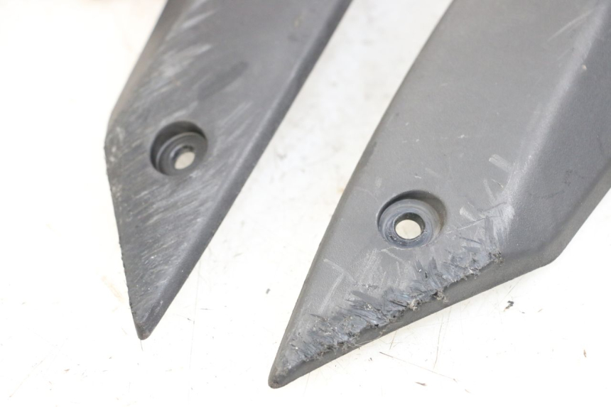 photo de FRONT MIDDLE PANEL PEUGEOT STREETZONE 2T 50 (2014 - 2019) - Component detail