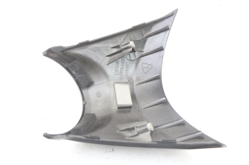 photo de FRONT MIDDLE PANEL  YAMAHA BW'S BWS 125 (2010 - 2013) - Surface and material condition