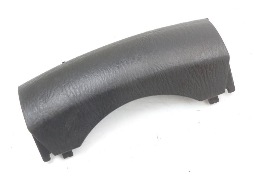 photo de FRONT MIDDLE PANEL  HONDA FES S-WING SWING ABS 125 (2007 - 2015) - Main view