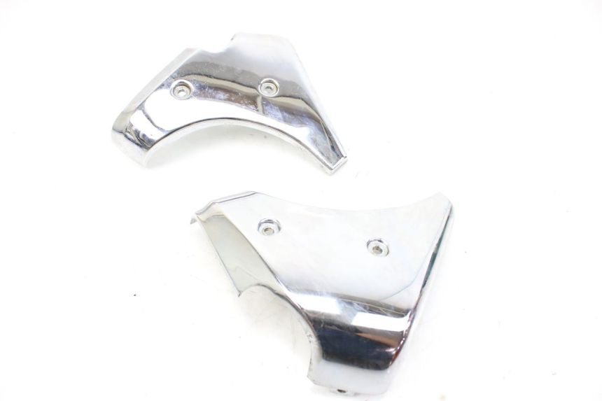 photo de UPPER FRONT FAIRING JUNCTION SYM HUSKY 125 (1999 - 2005) - Zoom on usage condition